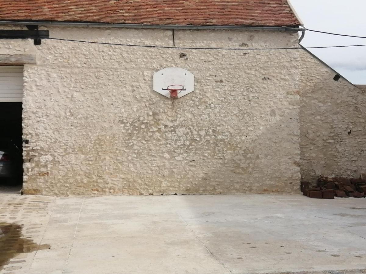 Chambre D'Hotes Le Domaine Des Hirondelles Champcenest Εξωτερικό φωτογραφία
