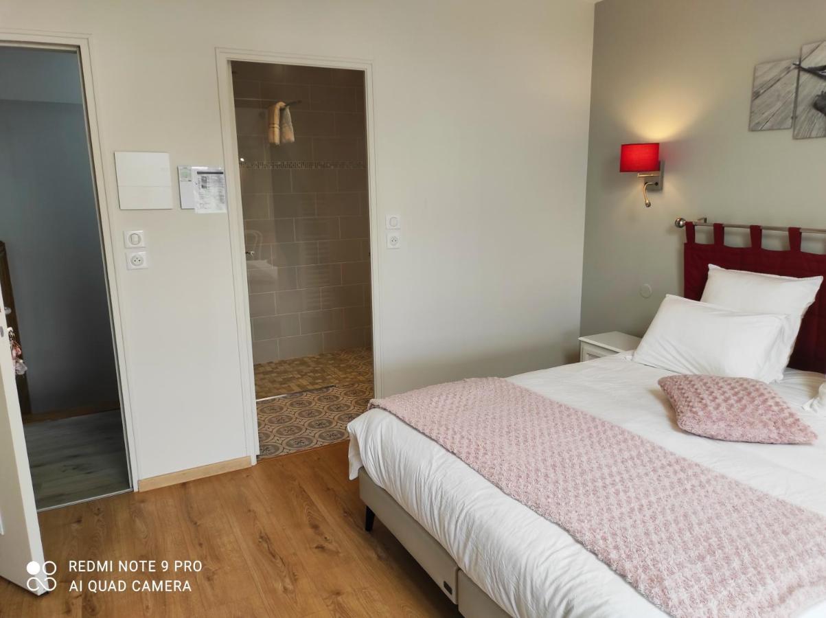 Chambre D'Hotes Le Domaine Des Hirondelles Champcenest Εξωτερικό φωτογραφία