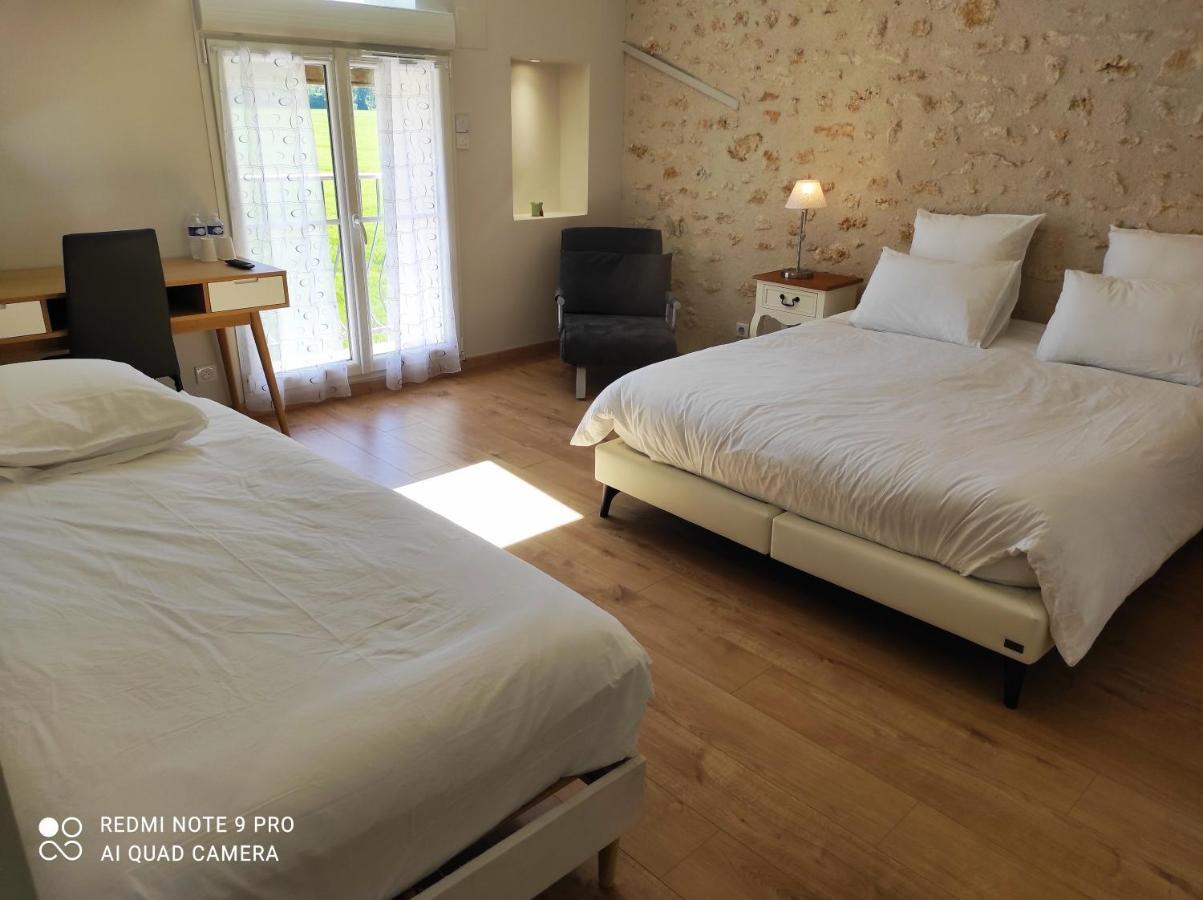Chambre D'Hotes Le Domaine Des Hirondelles Champcenest Εξωτερικό φωτογραφία