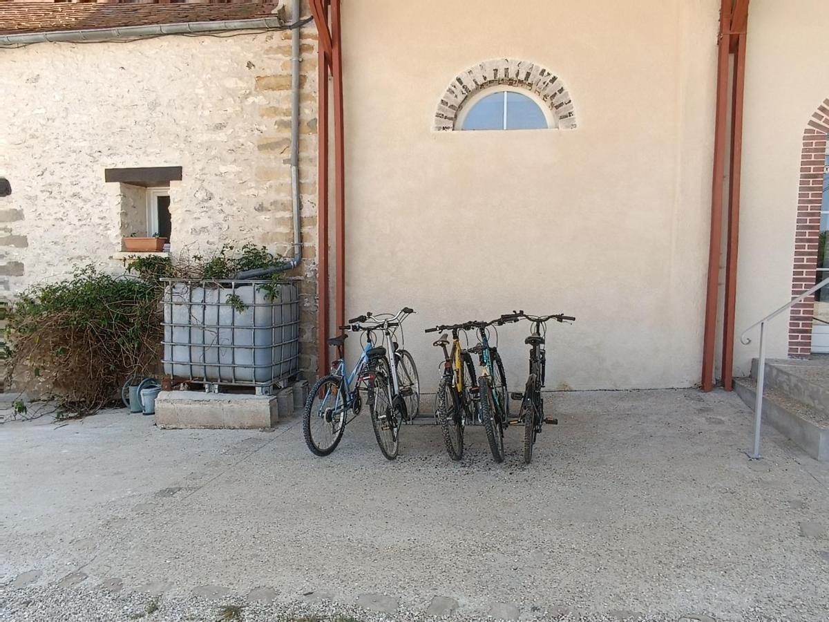 Chambre D'Hotes Le Domaine Des Hirondelles Champcenest Εξωτερικό φωτογραφία